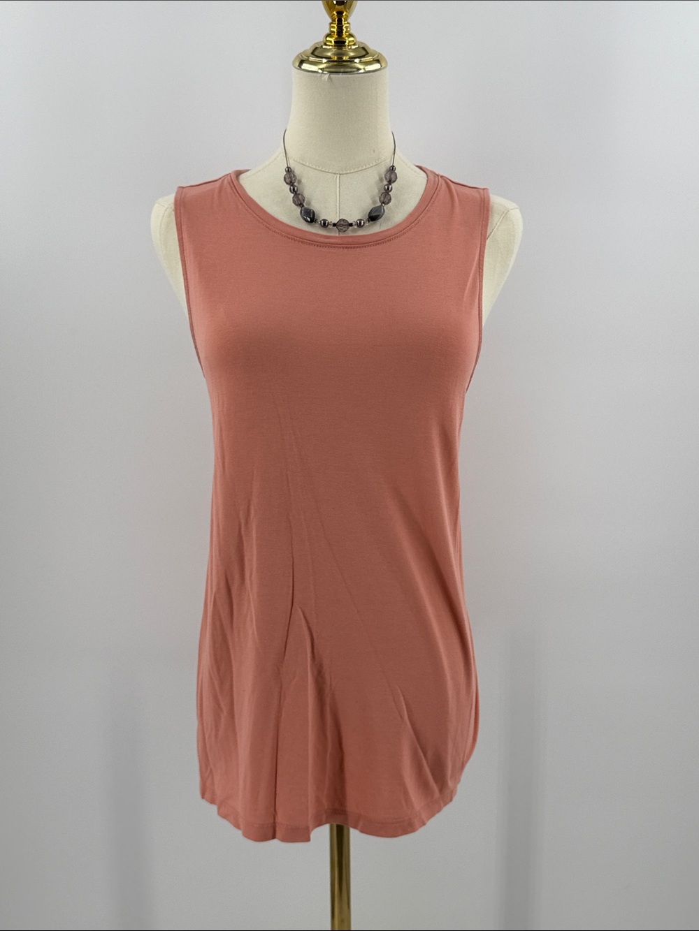 a new day Sleeveless Crewneck Tank Top - Rosewood